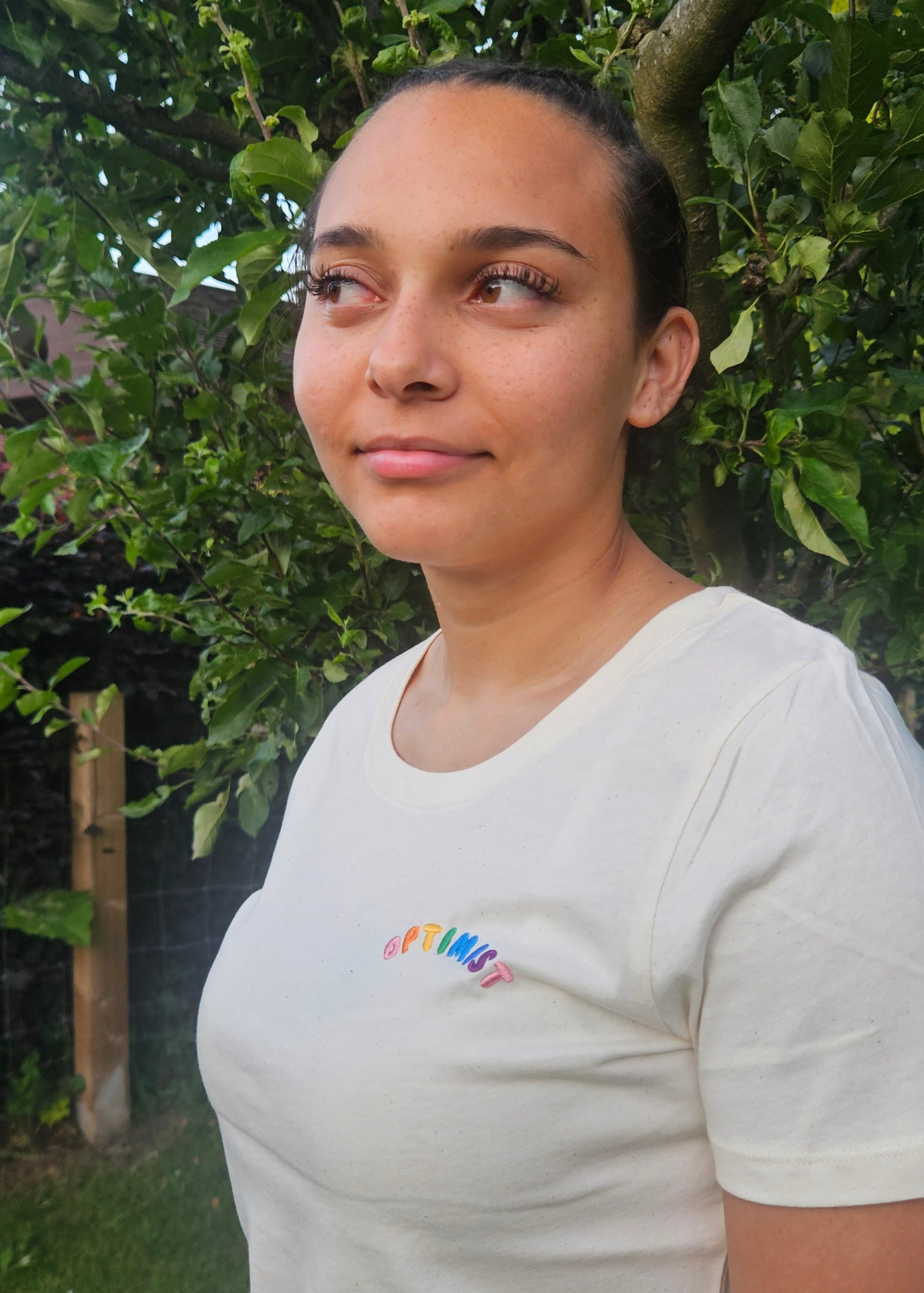 Embroidered summer T-shirts : 100% sustainable : OPTIMIST